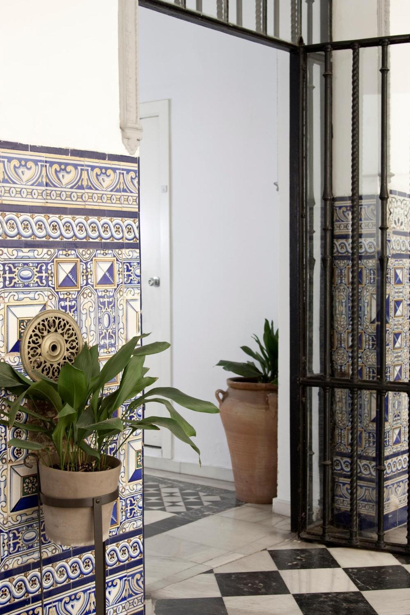 La Central Sevilla Экстерьер фото