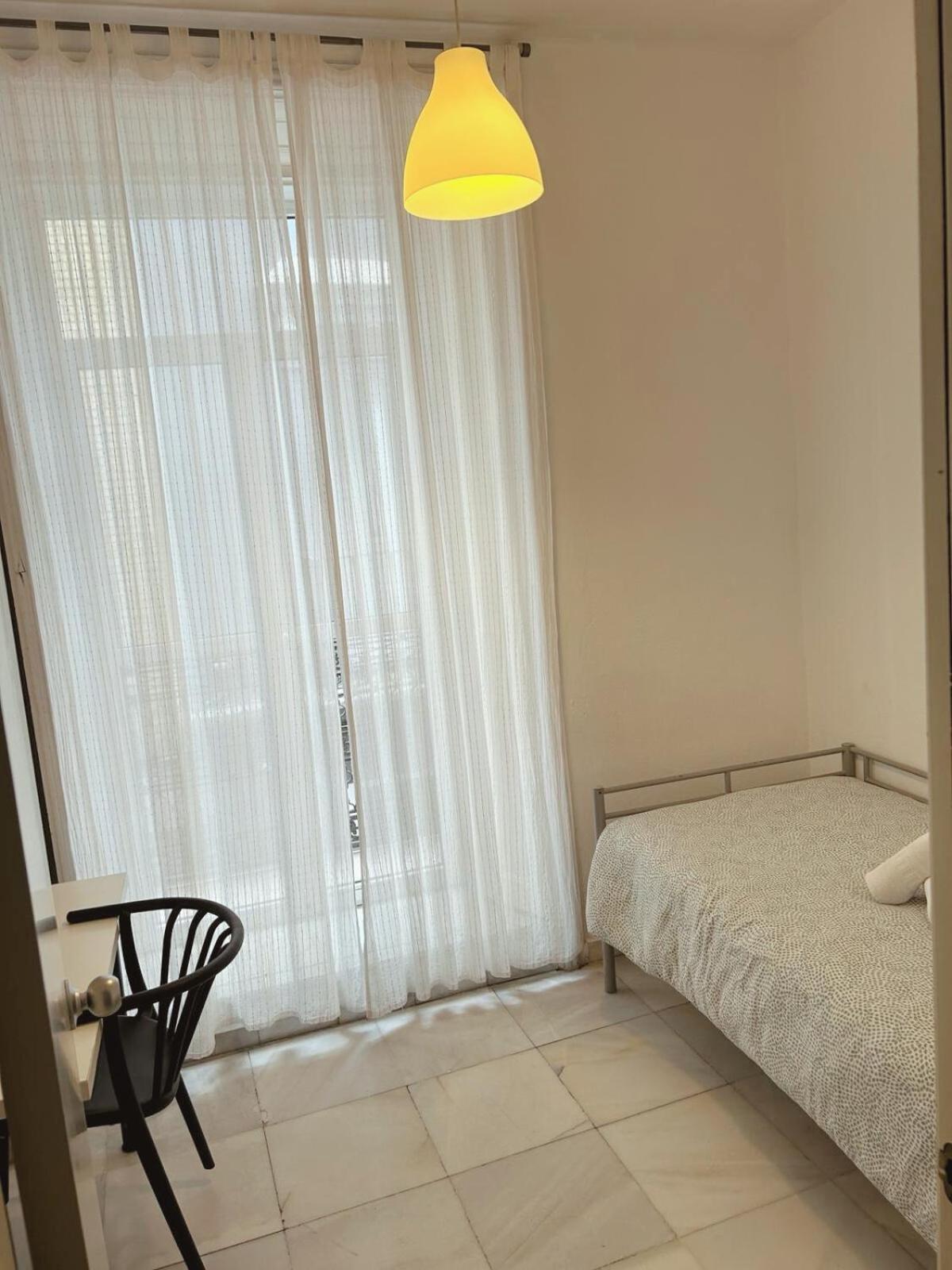 La Central Sevilla Экстерьер фото